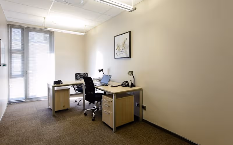 Cnr 3rd Ave & Cedar Road, Johannesburg, 50 DESKS Cnr 3rd Ave & Cedar Road, Johannesburg image 1