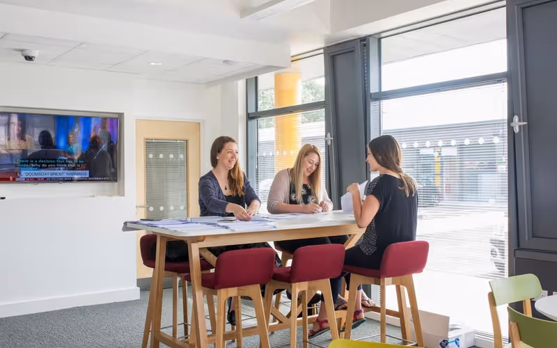 Terminus Road, Chichester, 17 DESKS Terminus Road, Chichester image 1