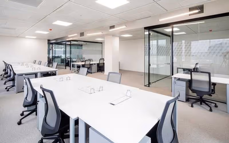 91 Waterloo Road, Greater London, 100 DESKS 91 Waterloo Road, Greater London image 1