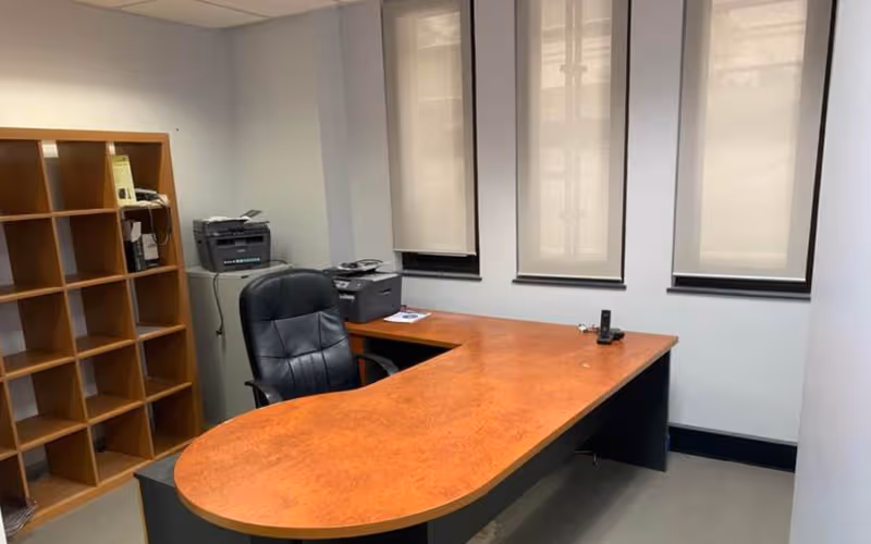 65 York Street, Sydney, 3 DESKS 65 York Street, Sydney image 1