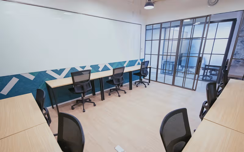 42 Wong Chuk Hang Road, Wong Chuk Hang, 1 DESK 42 Wong Chuk Hang Road, Wong Chuk Hang image 1