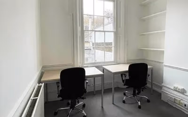 440 King’s Road, Chelsea, 5 DESKS 440 King’s Road, Chelsea image 1