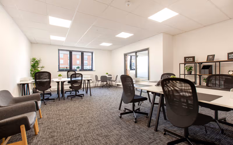 Broadwell Road, Birmingham, 15 DESKS Broadwell Road, Birmingham image 1