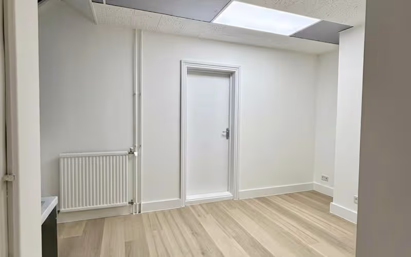 11 Welbeck Street, Greater London image 1