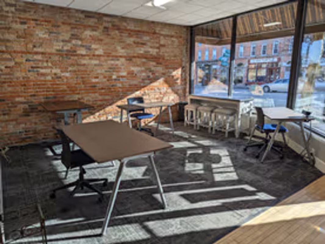 Frontal Lobe Coworking