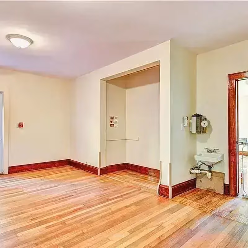 2493 New York 52, Hopewell Junction - Image 2