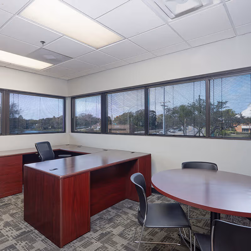 2701 W Busch Blvd, Tampa - Image 1
