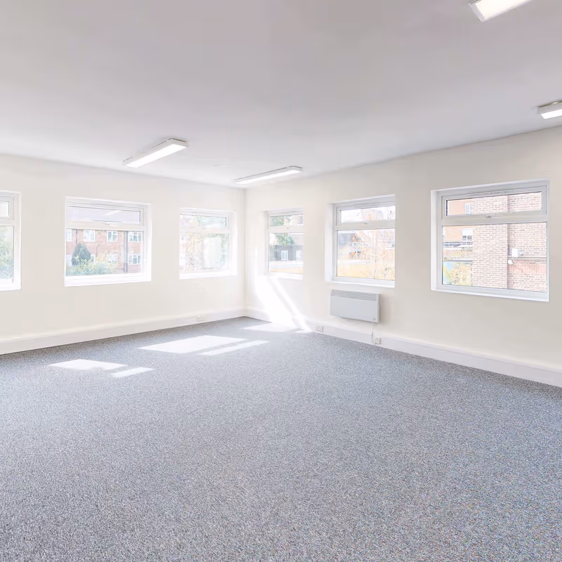 6 Elthorne Road, Archway - Image 4