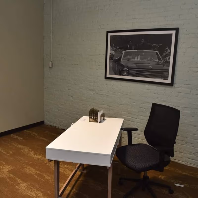 734 W Main St, Louisville - Image 3