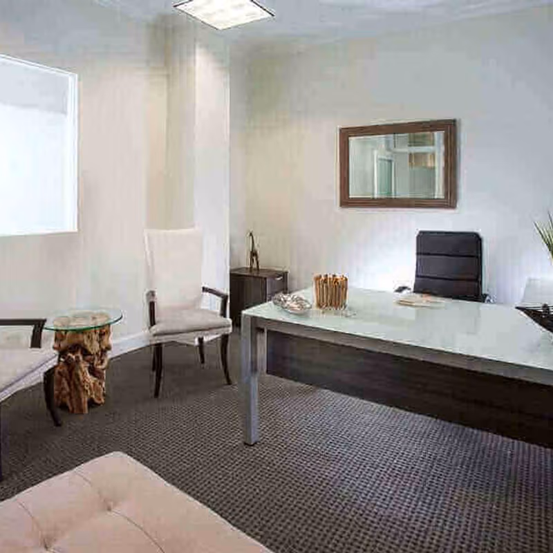 405 Fifth Avenue South, Naples - Image 3