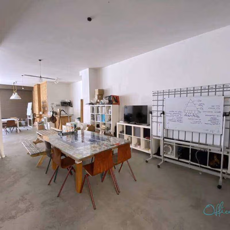 25 Spelman Street, London - Image 2