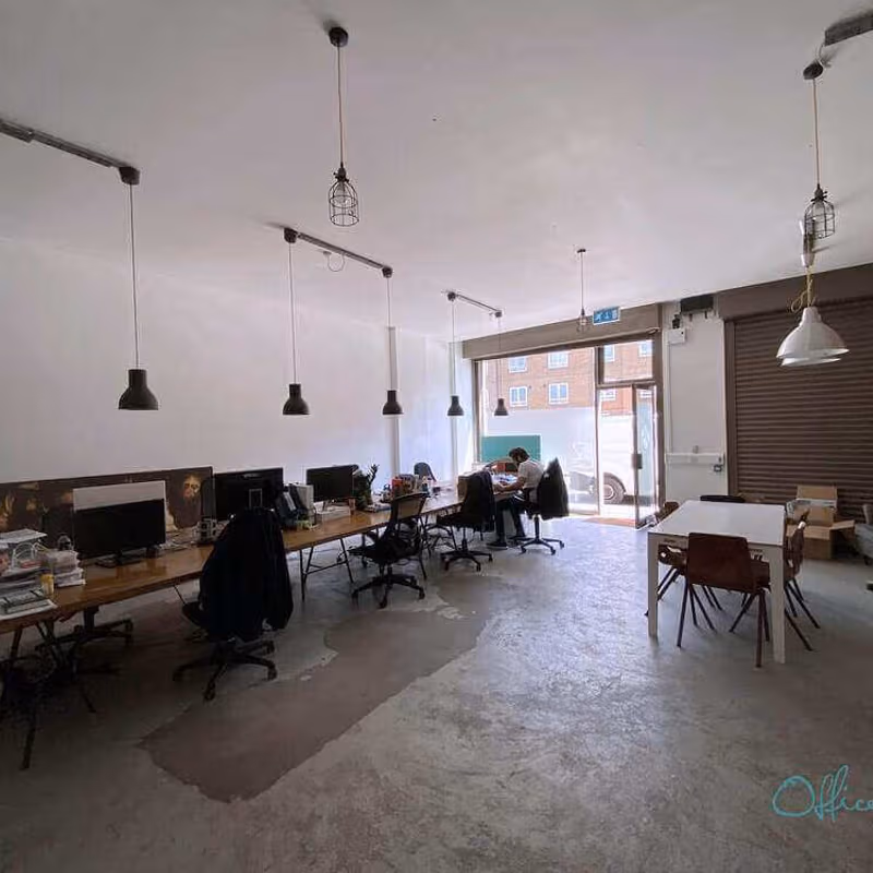 25 Spelman Street, London - Image 5