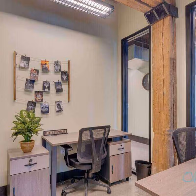 4311 N Ravenswood Ave, Chicago - Image 3