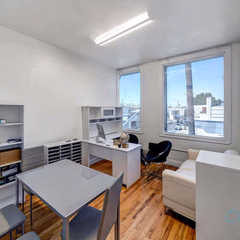 6360 Van Nuys Blvd, Los Angeles - Image 2