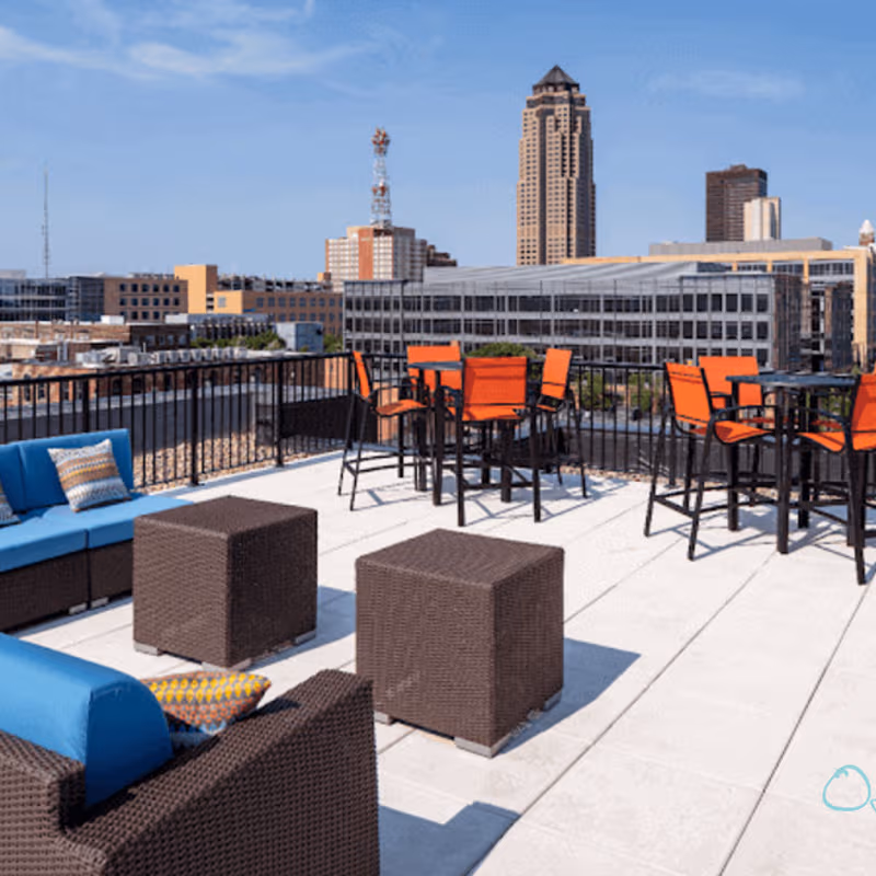 1400 Walnut St, Des Moines - Image 1