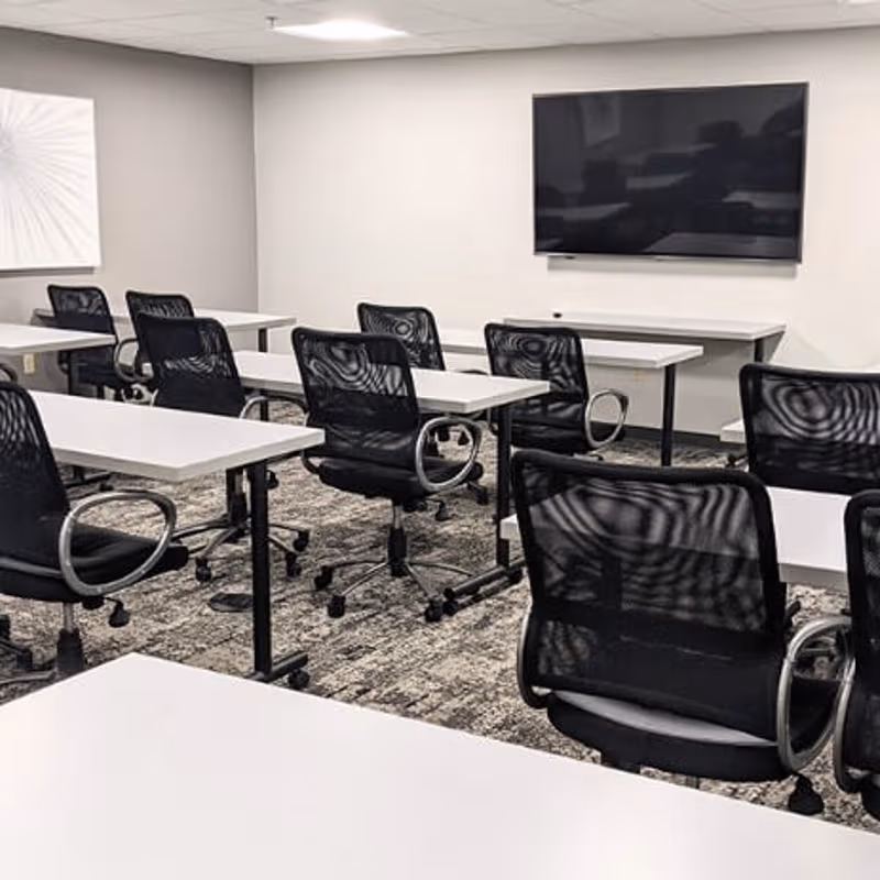 25 Braintree Hill Park, Braintree - Image 2