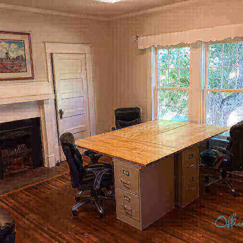 906 S Main St, Burlington - Image 4