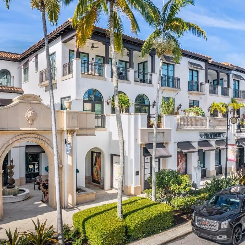 780 Fifth Avenue South, Naples - Image 2