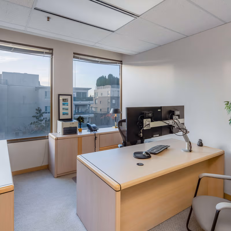1681 Chestnut St, Vancouver - Image 3