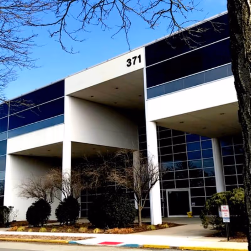 371 Hoes Lane, Piscataway - Image 6