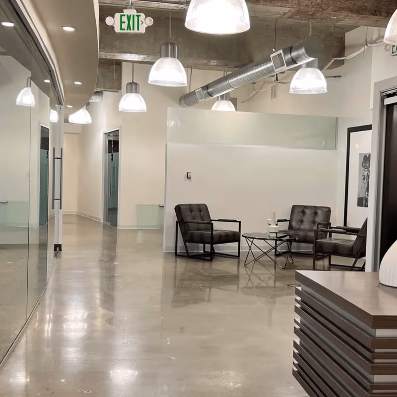 9777 Wilshire Blvd, Beverly Hills - Image 2