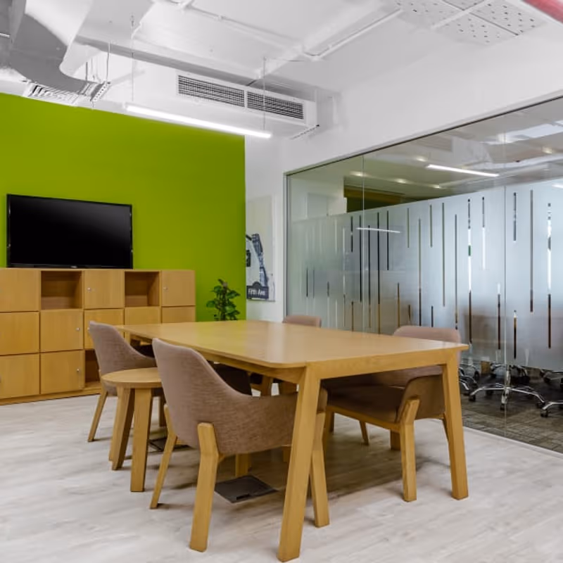 Executive Towers Dolmen Mall, Karachi - Image 7