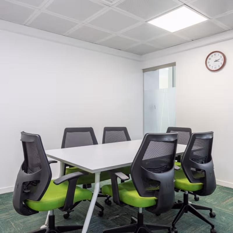 Ii Chundrigar Road, Karachi - Image 6