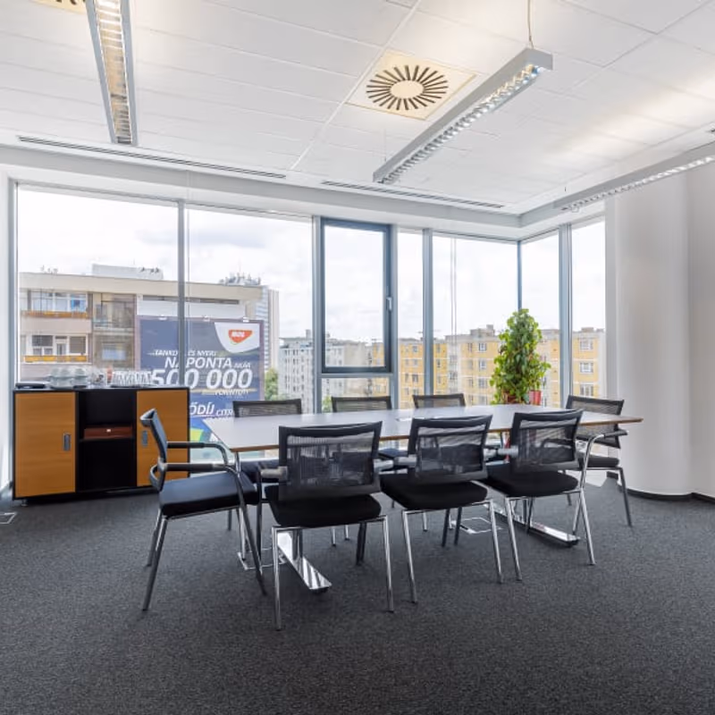 Oktober Huszonharmadika U 8-10, Budapest - Image 5