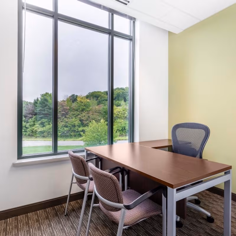 1201 Nw Briarcliff Pkwy, Kansas City - Image 1