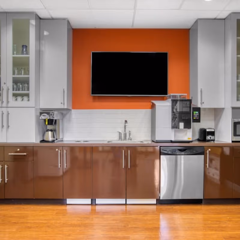 8215 Sw Tualatin-sherwood Rd, Tualatin - Image 1