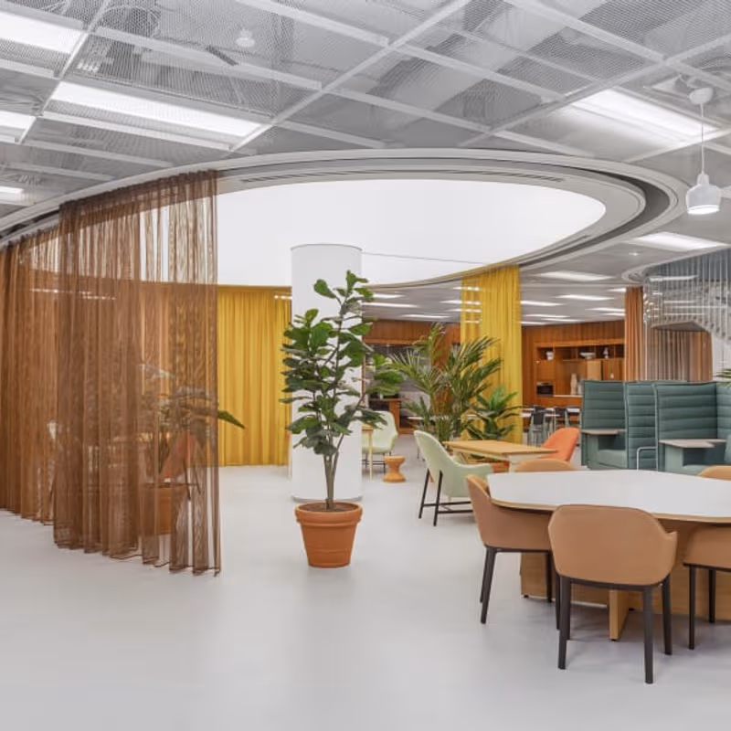 Szervita Square 8, Budapest - Image 9