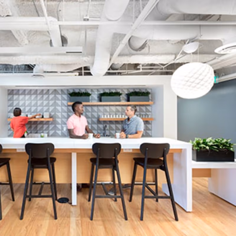 515 South Flower Street, Los Angeles - Image 2