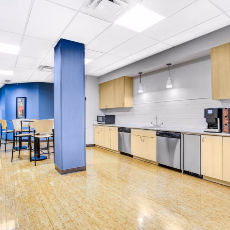 100 Chesterfield Business Pkwy, Chesterfield - Image 9