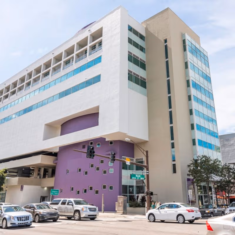 1990 Main St, Sarasota - Image 8