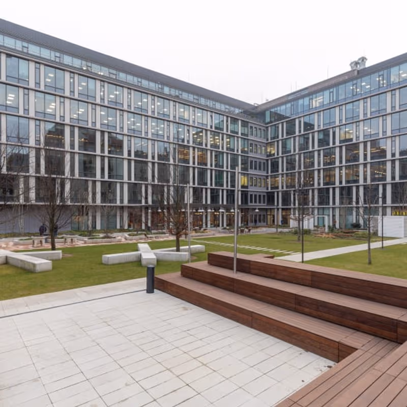 Soroksari Ut 44, Budapest - Image 6