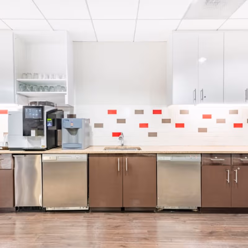 6000 Fairview Rd, Charlotte - Image 8