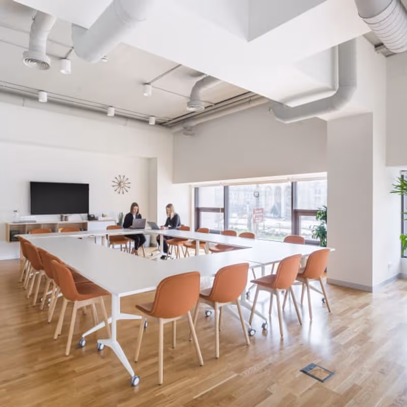 2 Maidan Nezalezhnosti, Kyiv - Image 7