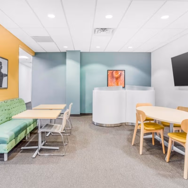 2850 W Horizon Ridge Parkway, Henderson - Image 4