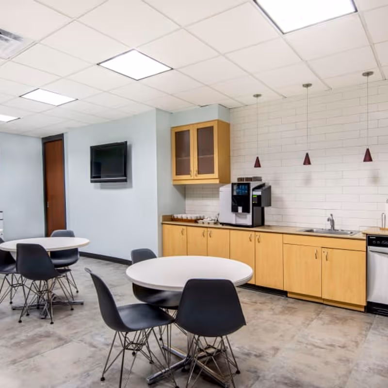 6802 Paragon Place, Richmond - Image 4