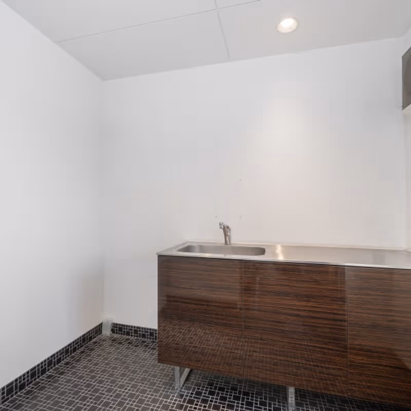 376 Kawaramachi-dori 2 Jo Sagaru Ichinofuneiricho, Kyoto - Image 1