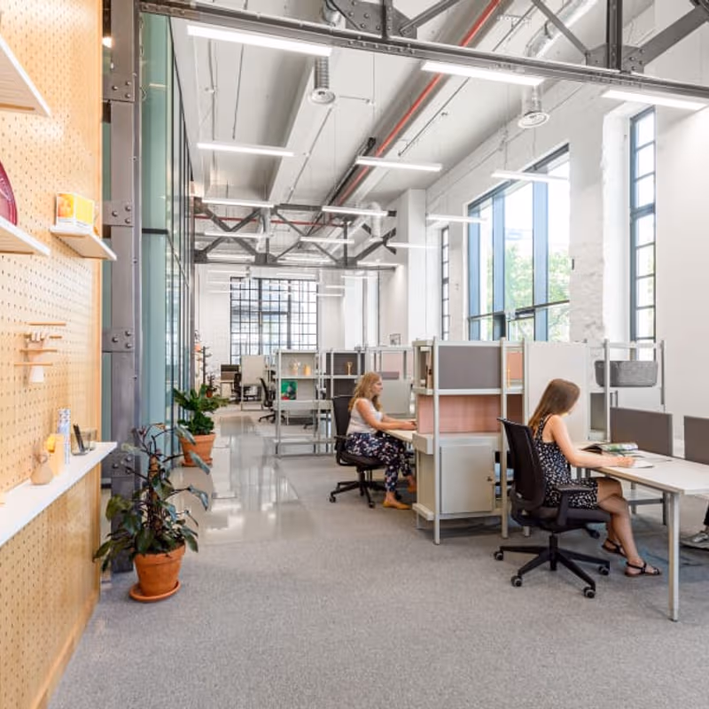 Vaci Ut 47 E, Budapest - Image 8