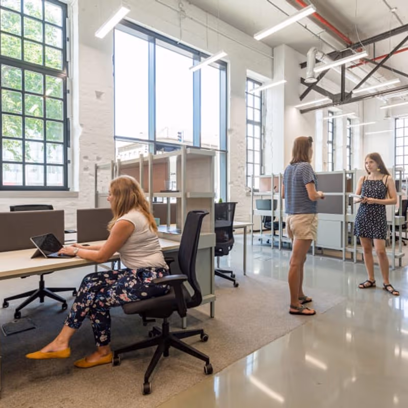 Vaci Ut 47 E, Budapest - Image 4