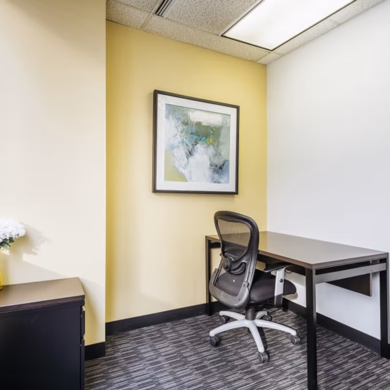 1655 Fort Myer Dr, Arlington - Image 3