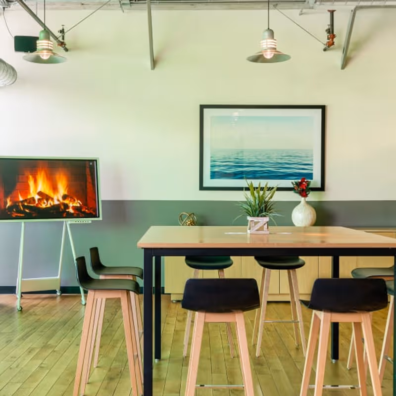 925 North La Brea Ave, Los Angeles - Image 1