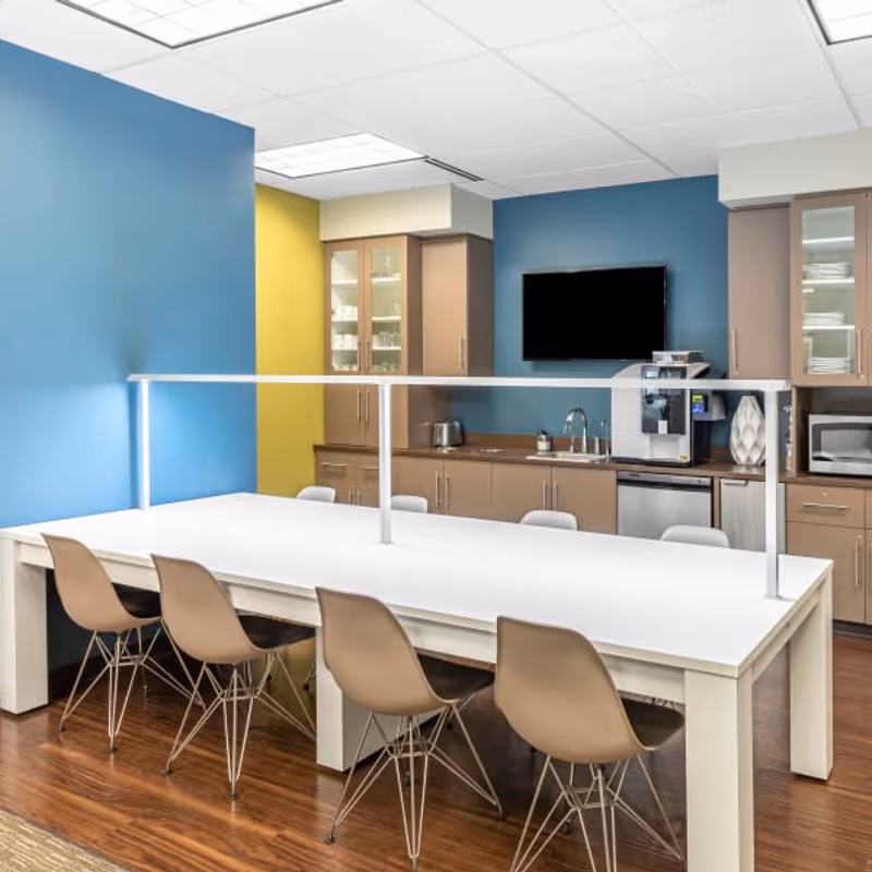 8530 Eagle Point Blvd, Lake Elmo - Image 2