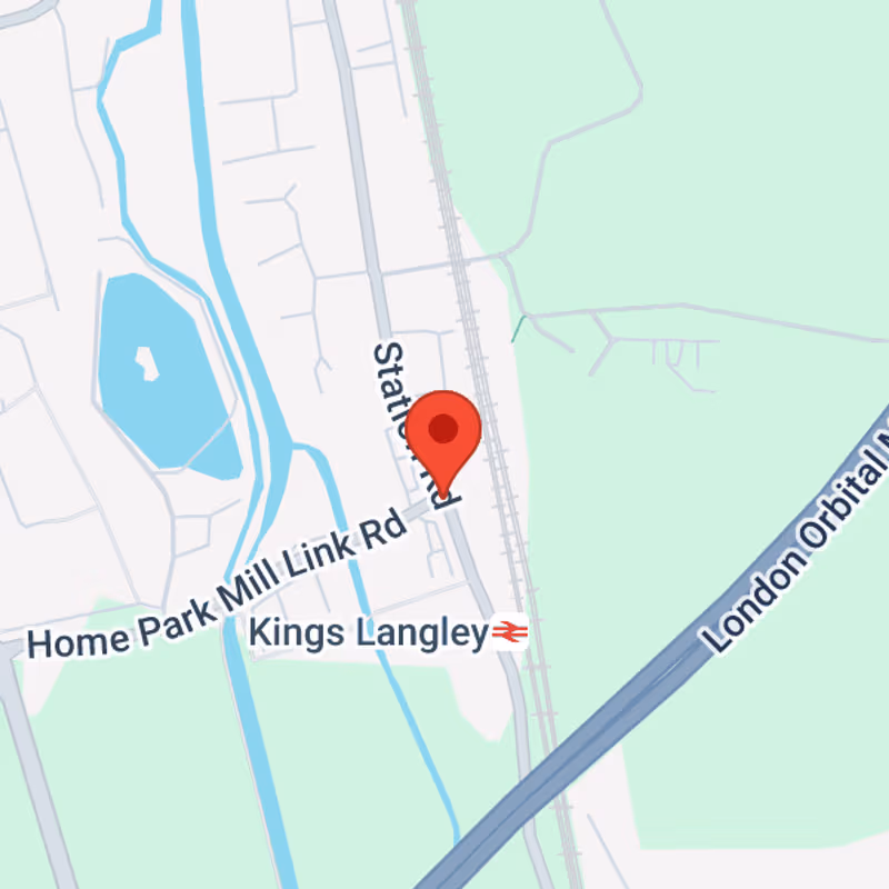 Station Road, Kings Langley - Image 10