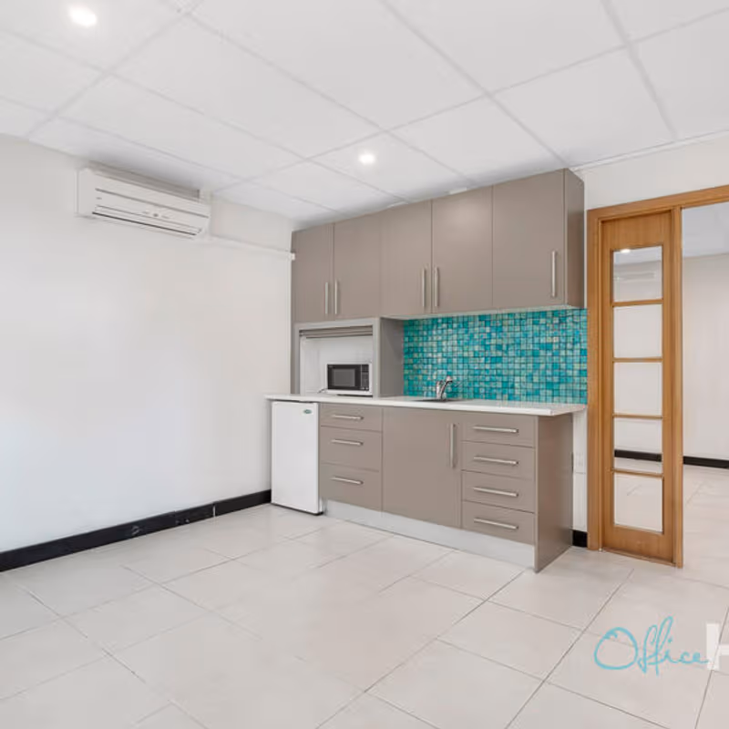 37 East Esplanade, Manly - Image 1
