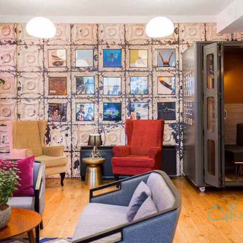 2 Sheraton St, Soho - Image 2