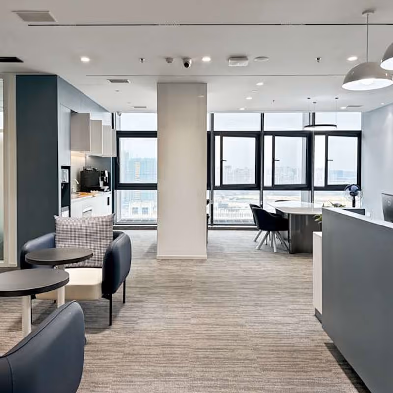 Intersection Of Jingtan Road And Yanjia Road, Shangcheng - Image 2