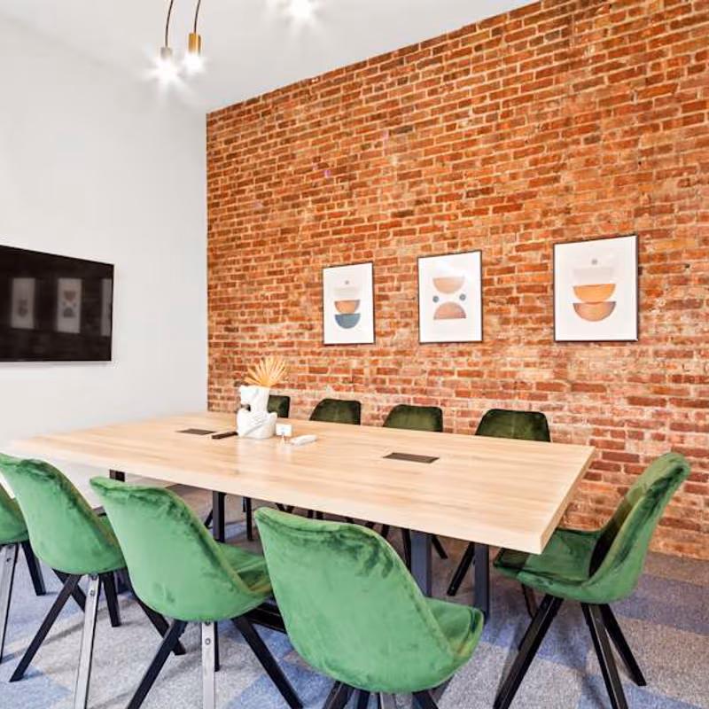 750 Manhattan Ave, Brooklyn - Image 2